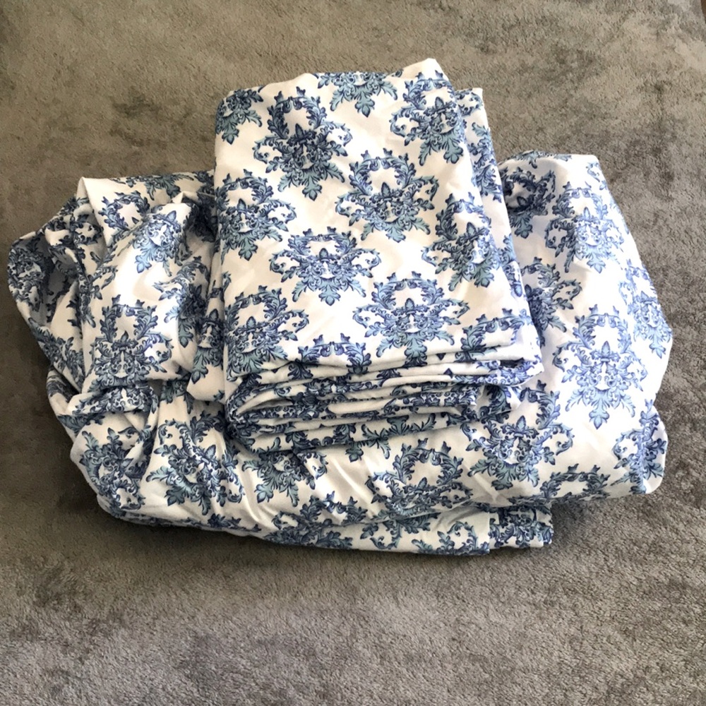 Brand new complete set of sheets (double)